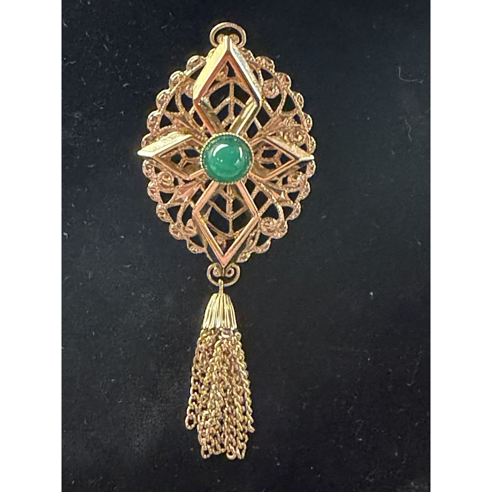 Vintage Gold Tone Sarah Coventry 1972 Peking Collection Faux Jade Brooch Pin